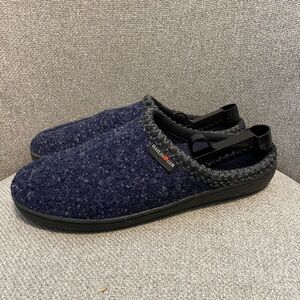 HALFLINGER- AT slippers , size 43, wool